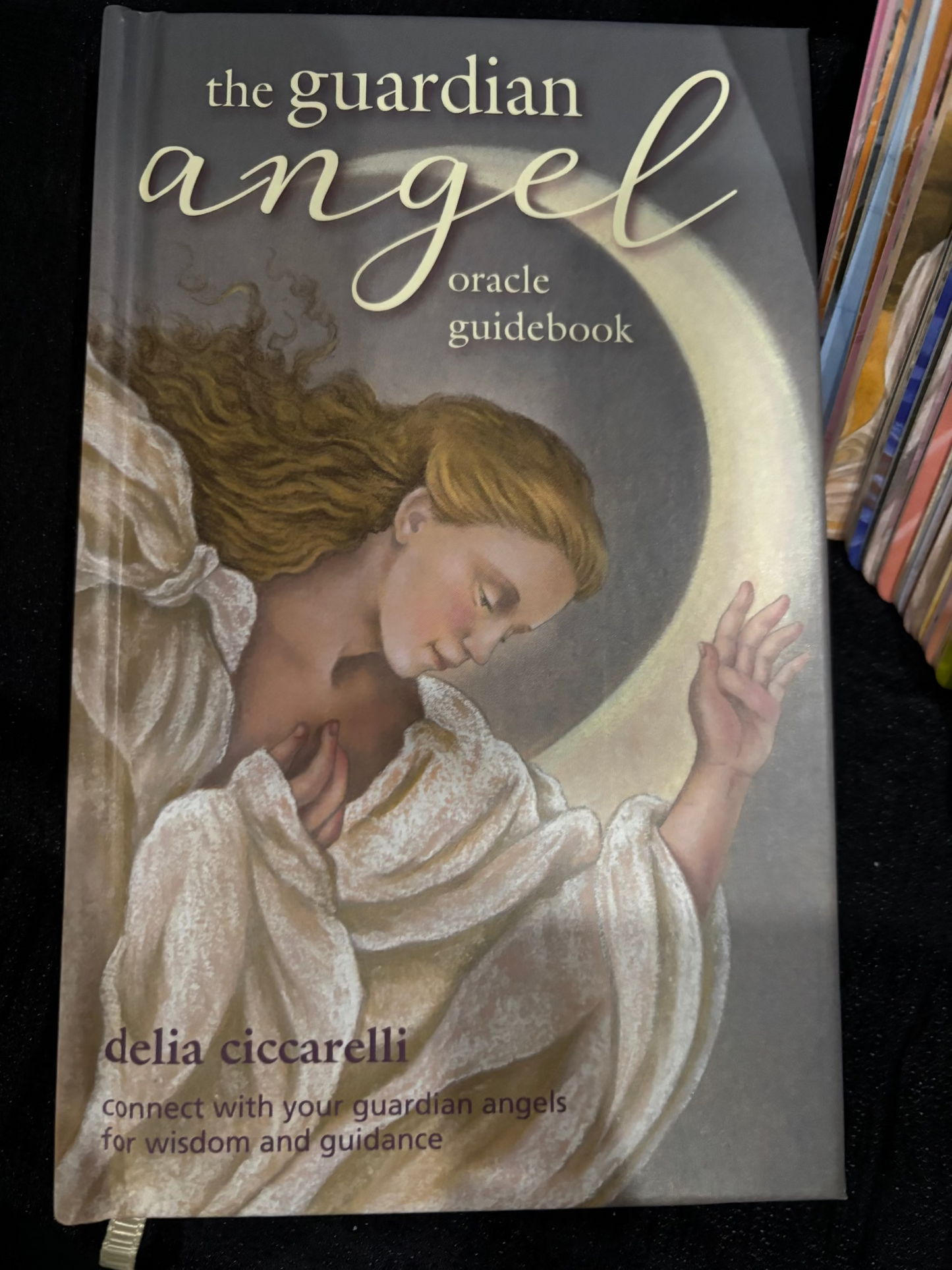 The Guardian Angel Oracle Deck: Includes 72 cards and a 160-page illustrated book (Deluxe Boxset)  (Used)